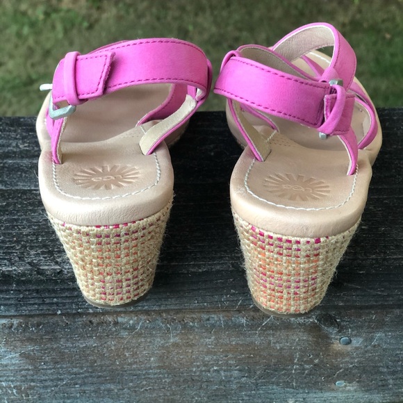 Pink Ugg Strappy wedge Sandals Sz 7 - Picture 8 of 8